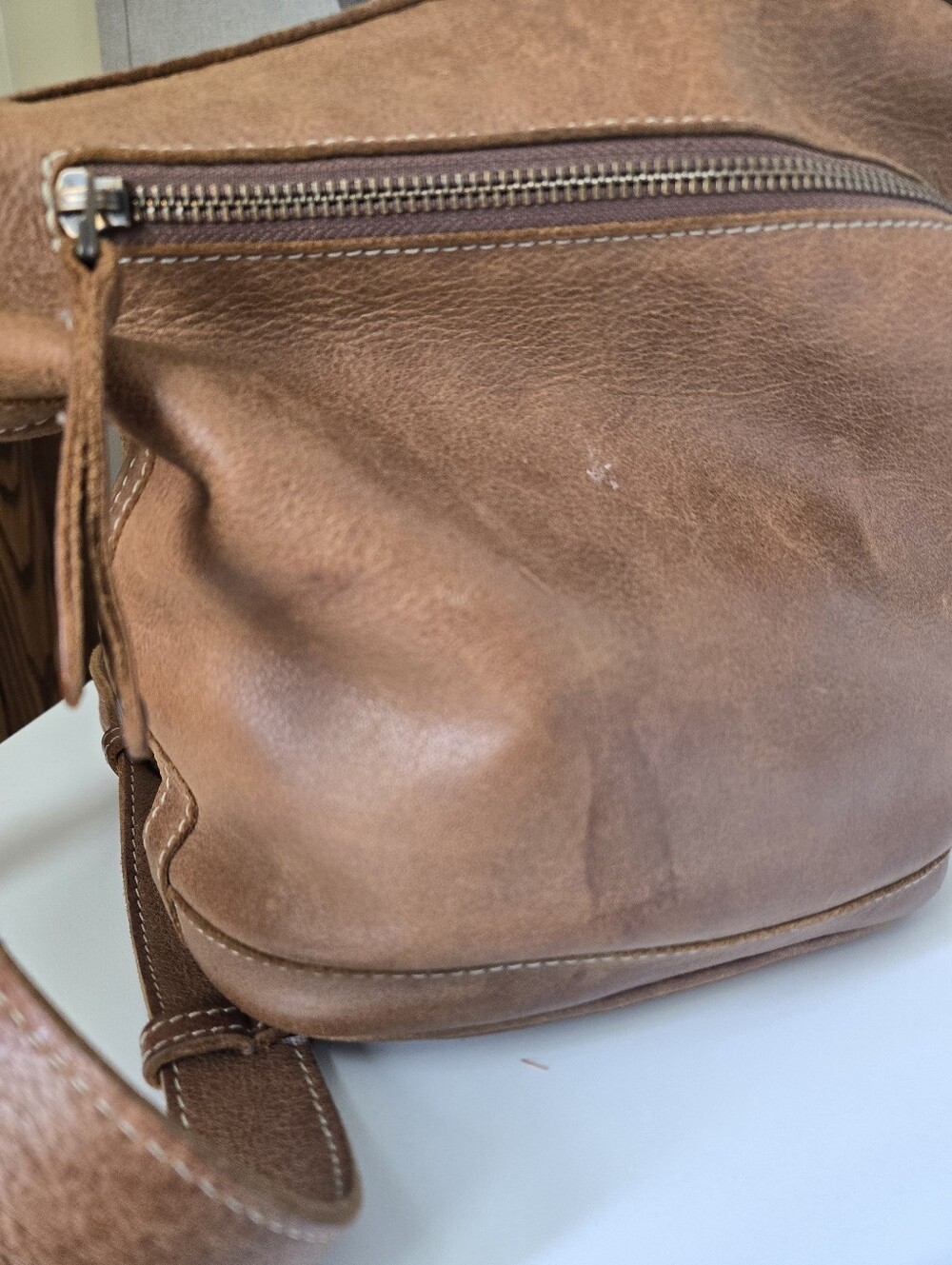 Vintage Roots Leather Bag - Picture 6 of 14